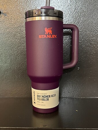 40oz plum Stanley